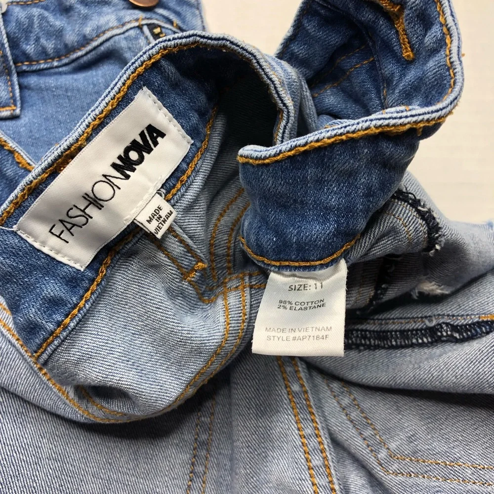 Fashionnova Bermuda Blue Denim Size 11 Shorts